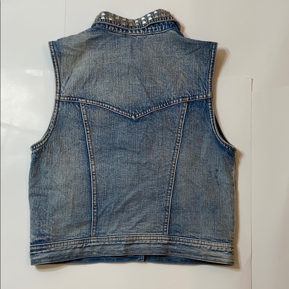 Forever 21 Studded Jean Vest size M -2113 - Picture 4 of 4
